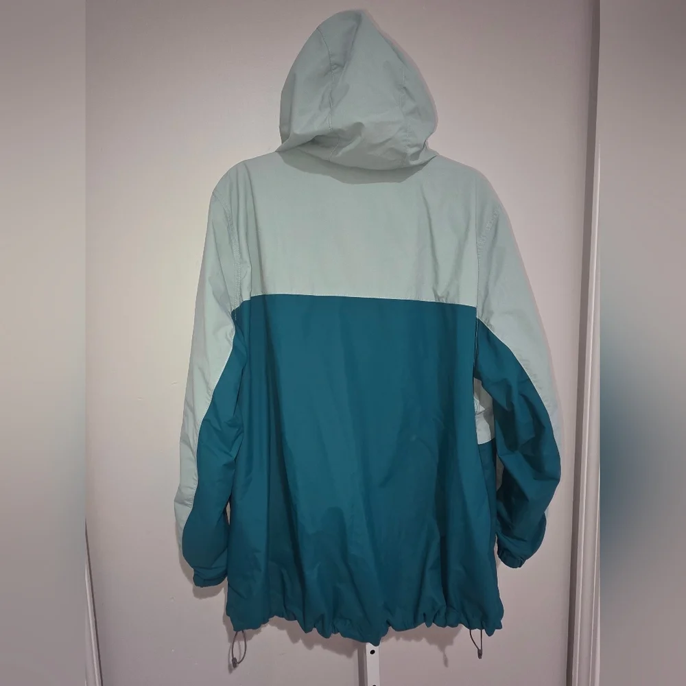 Carharrt Womens Plus 1x (16w-18w) Rain Defender Loose Fit Rain Jacket - Picture 3 of 12